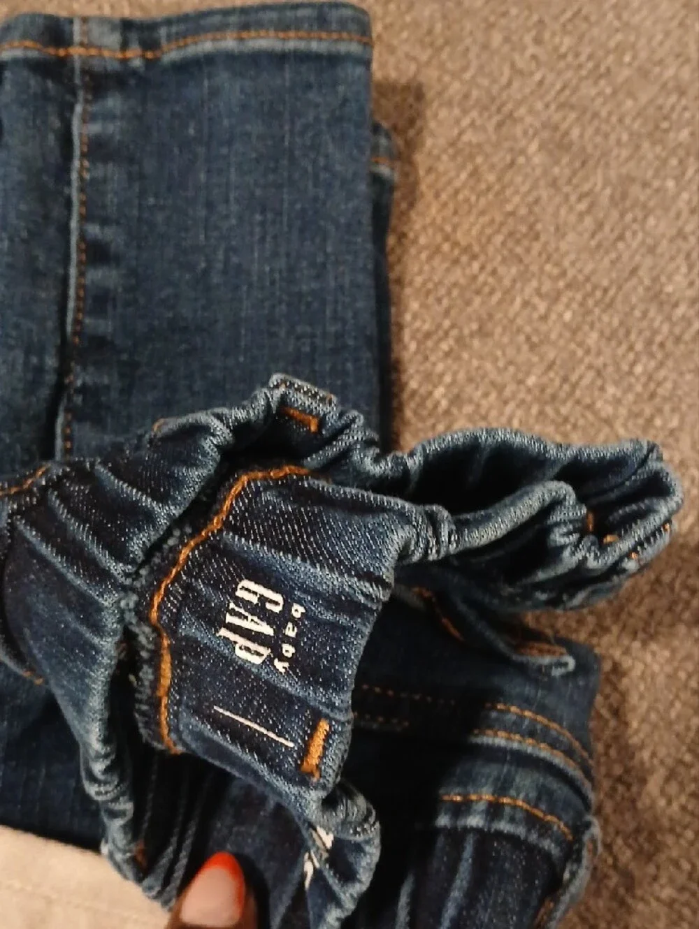 GAP Women’s Cream High-Rise Jeggings with Light & Dark Denim Accents